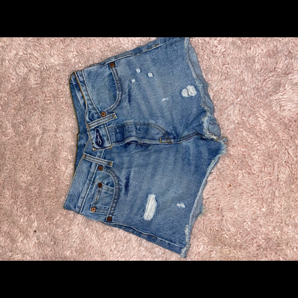 Levi wedgie shorts
